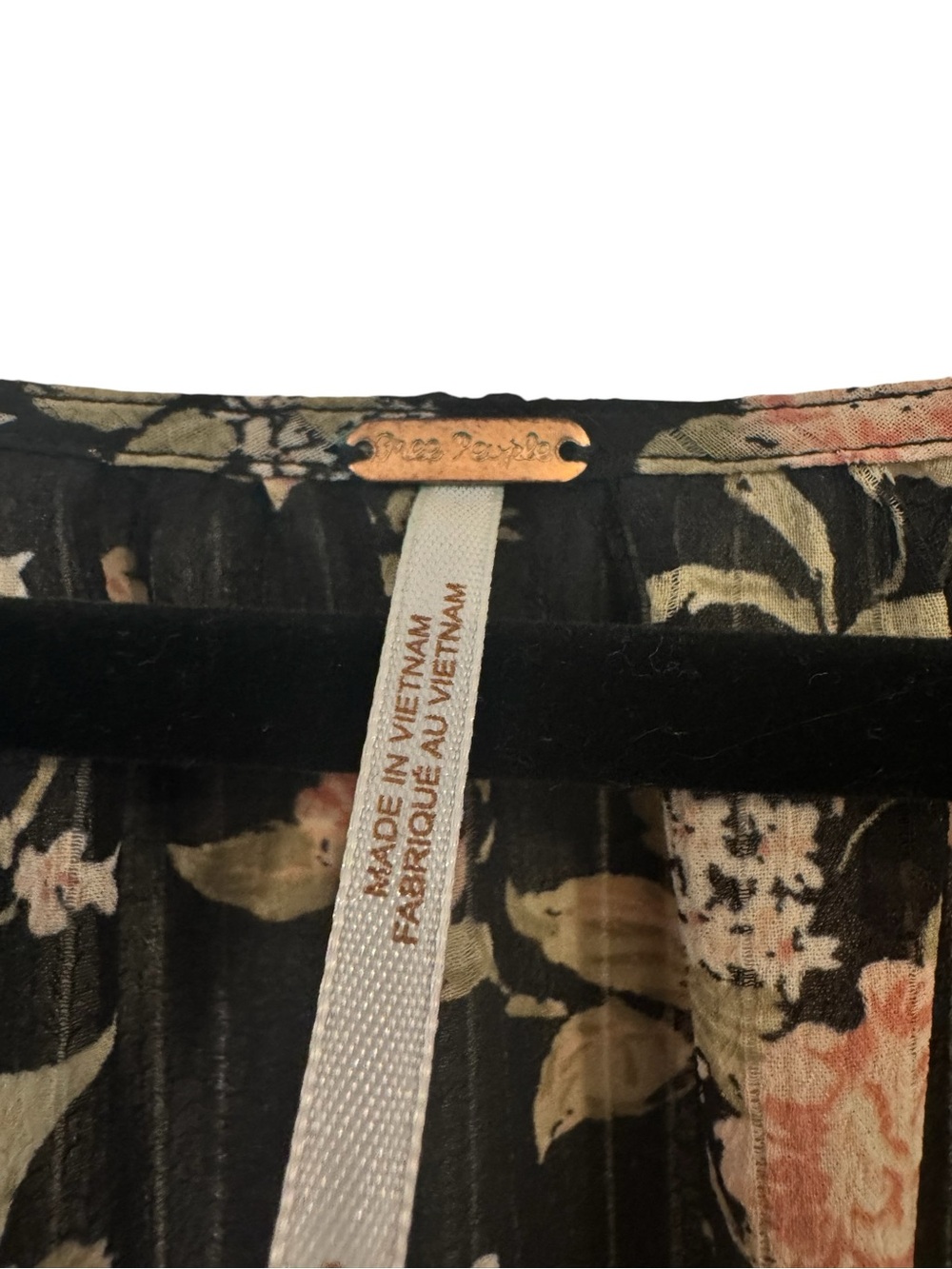 Free People Black Floral Ruched Long-Sleeve Blouse - Picture 3 of 4